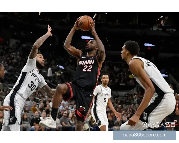 文班率马刺豪取10连胜 22投16中轰41分18篮板3盖帽再创纪录